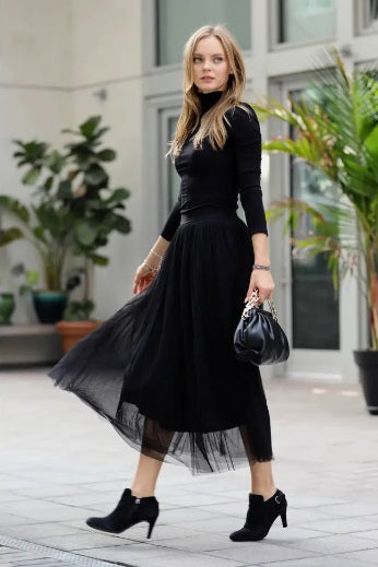 Mesh Pleated Skirt